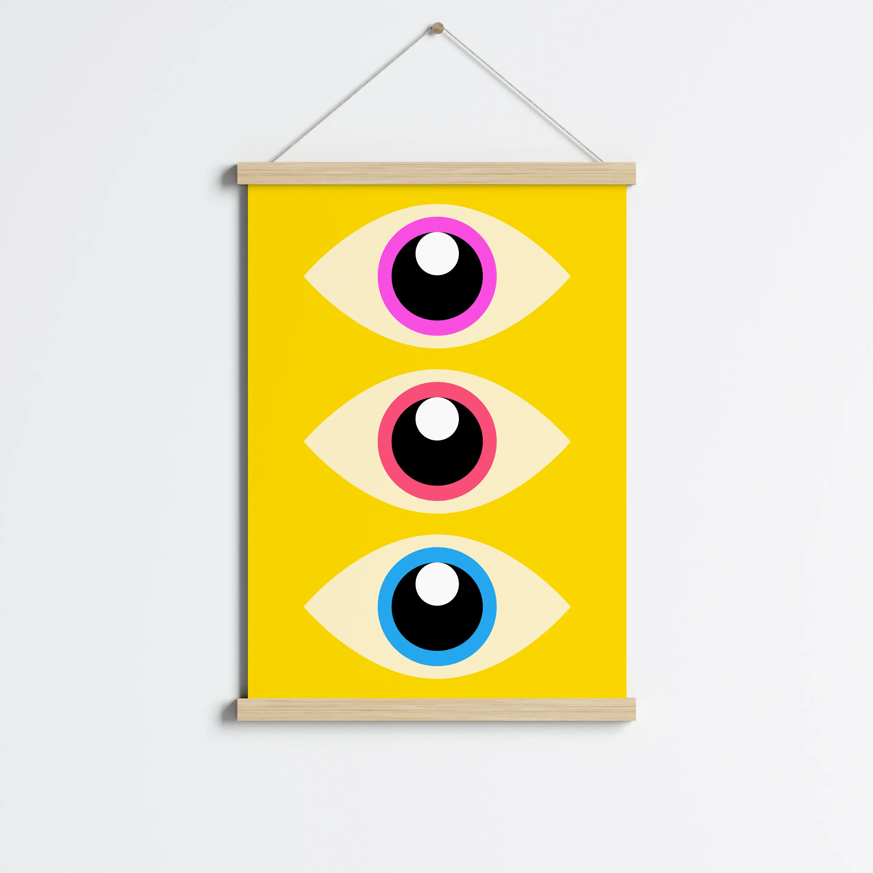 פוסטר לתליה | Triple Vision